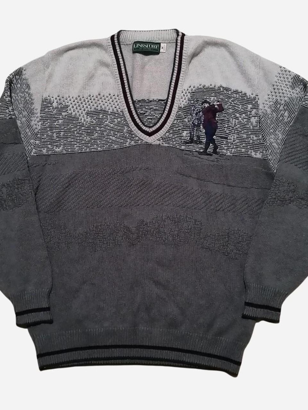 American Vintage Two-Tone  V-Neck Sweater with Embroidered Golf Motif